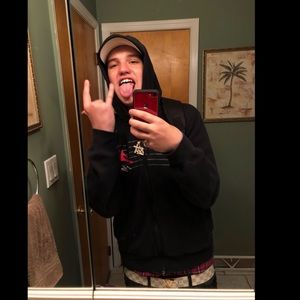 Meet your Posher, Joshua